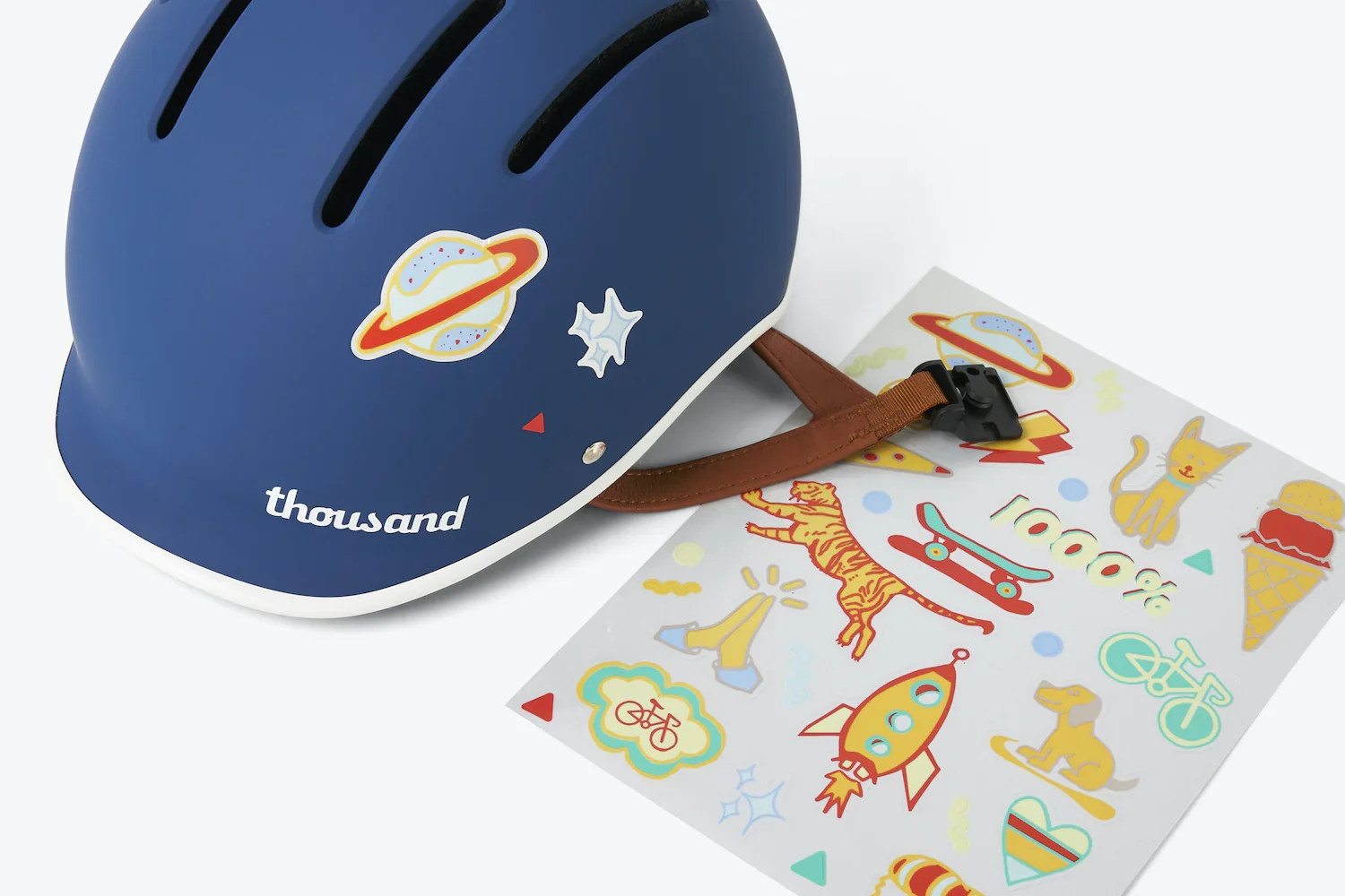 ThsdJR-helmet-customizeable-blazing-blue.webp