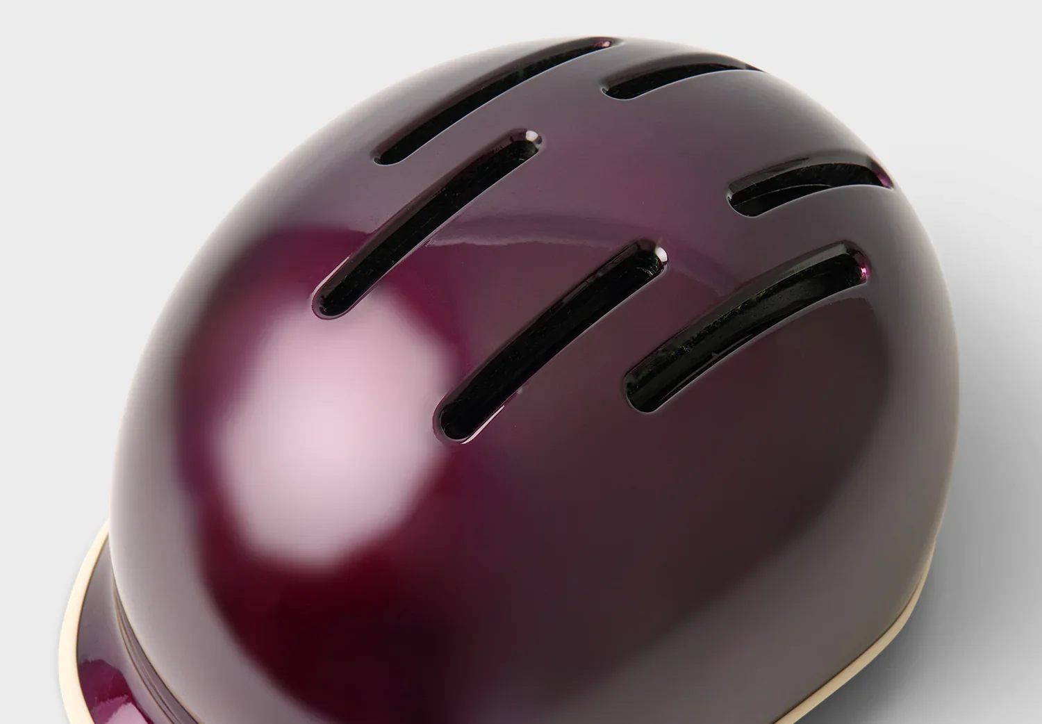 thousand-features-helmet-h2-active-ventilation-chic-a-cherry-cola (1).webp