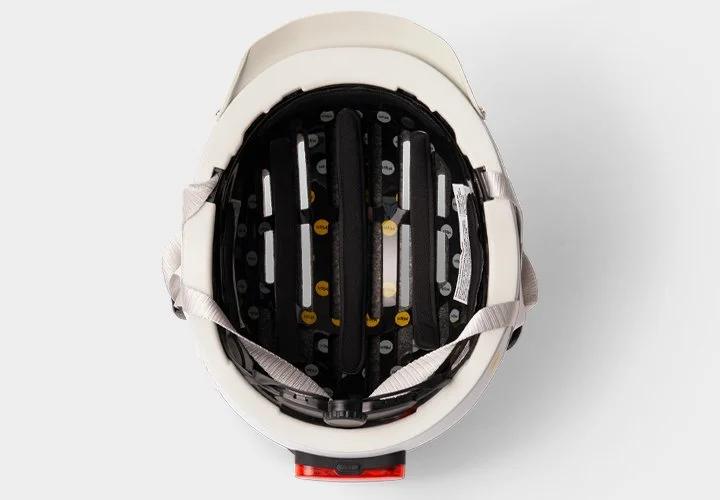 thousand-helmet-chapter-details-metro-white-mips.jpg