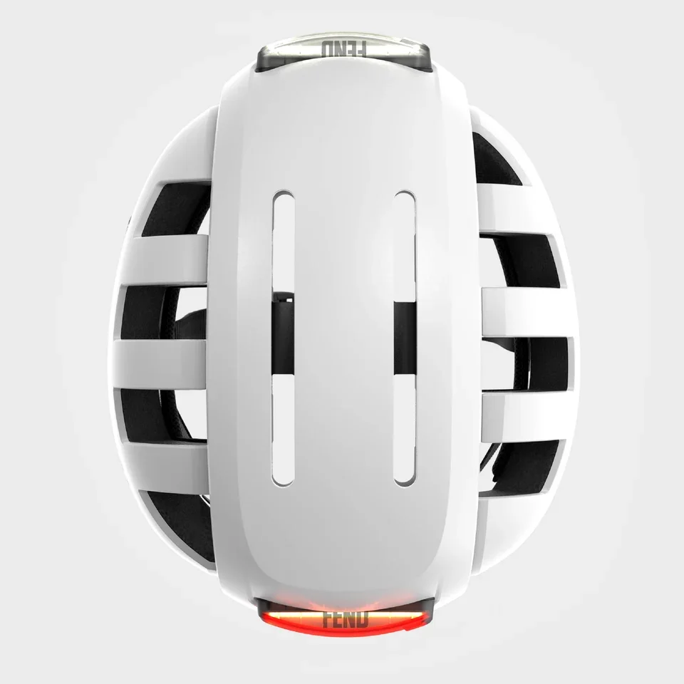 fend_model_super_plus_top_view_ultra_white.webp