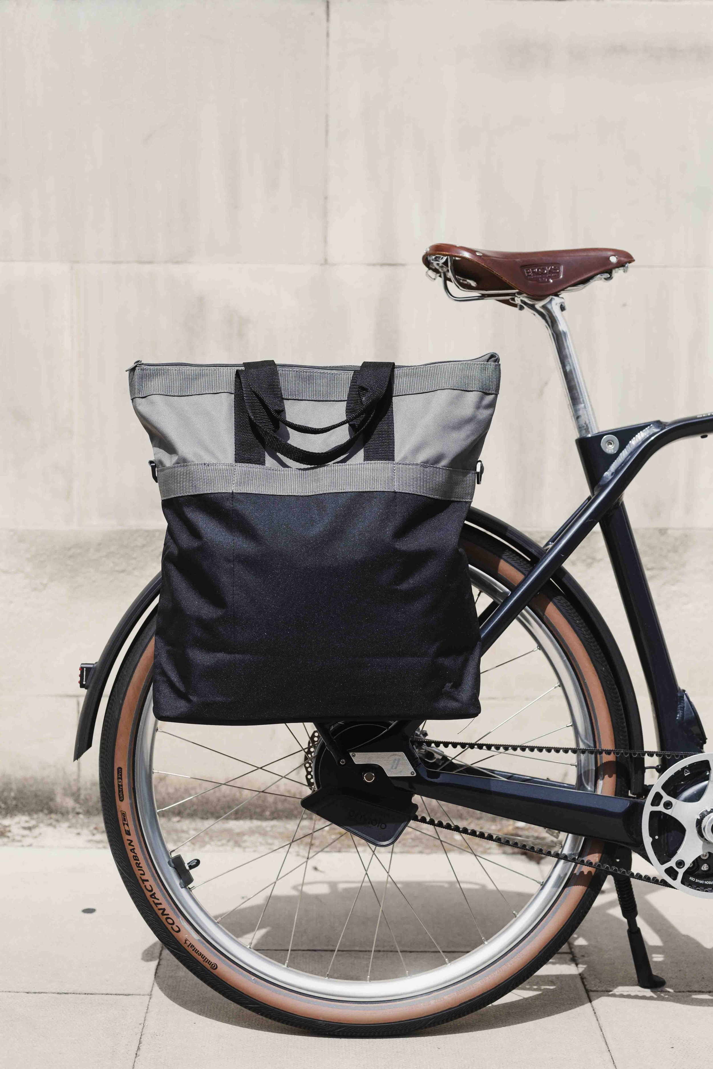 Urbanproof rPET pannier shopper bag. 20L