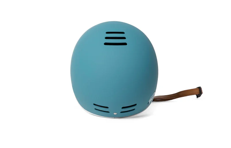 thousand-helmet-coastal-blue-5_800x (1).webp