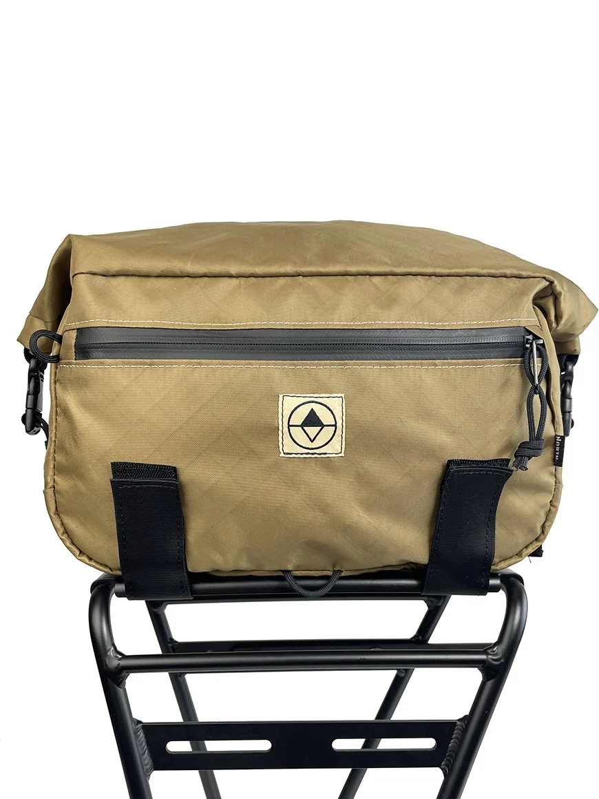 product-trunk-bag-detail-onrack.jpg