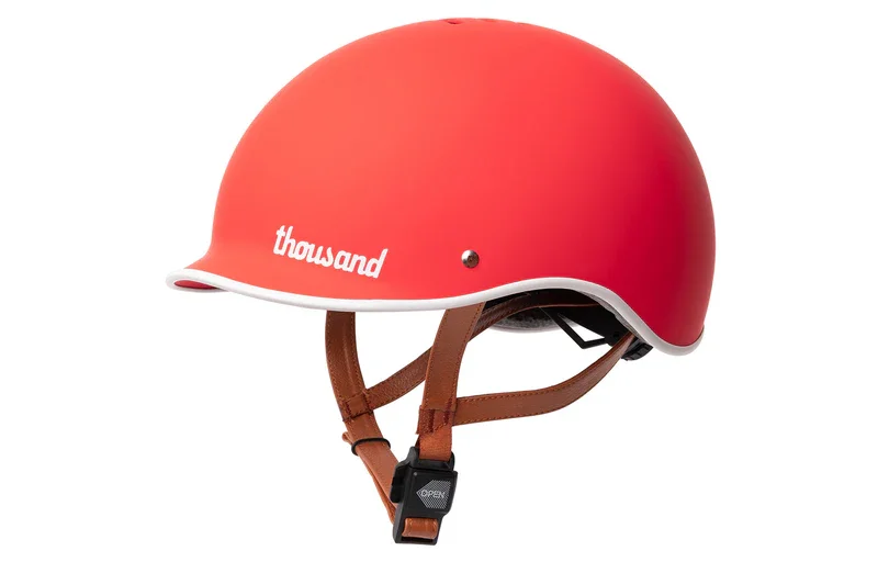 red_bike_helmet_007_800x.webp