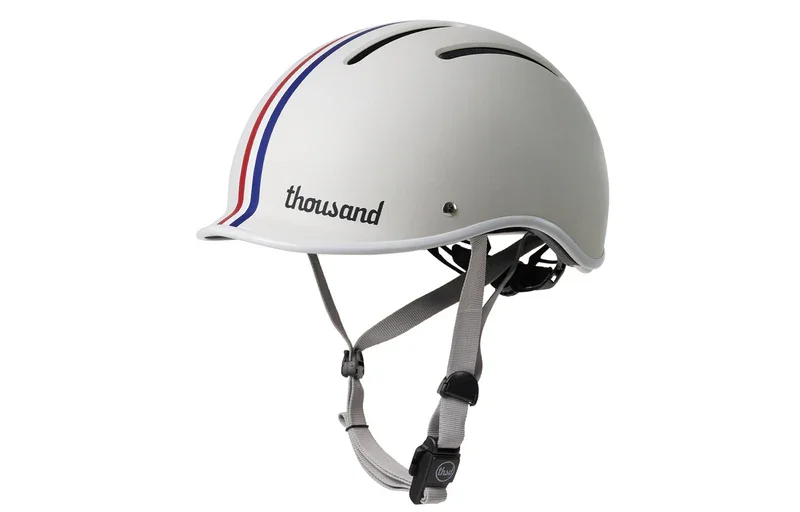thousand-jr-helmet-speedway-creme-5_800x.webp