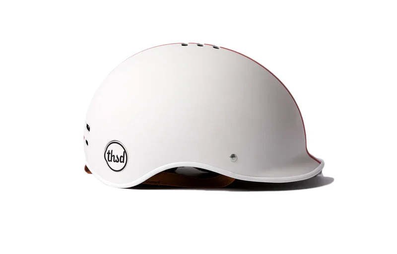 retro_bike_helmet_001_800x.webp