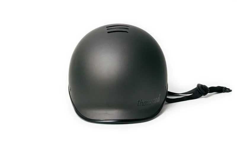 black_bike_helmet_1_004_800x.webp