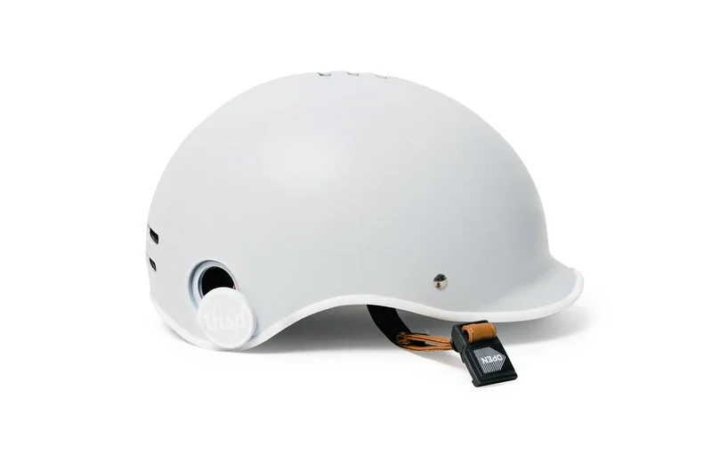 grey_bike_helmet_002_800x.webp