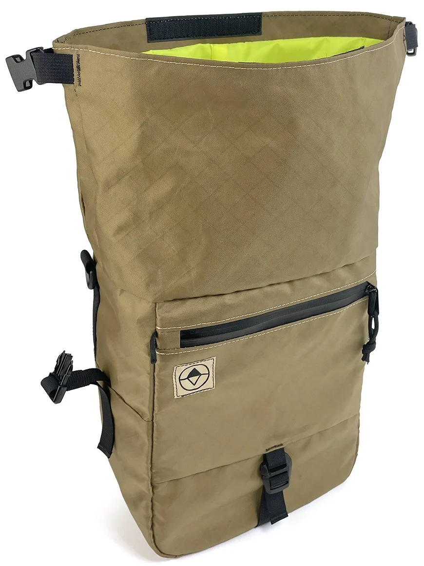 product-adventure-micro-pannier-detail-open.jpg