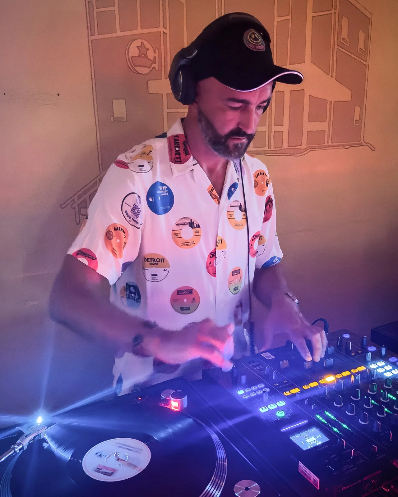 Photo of nessa_luvz_vinyl playing a DJ set at Amsterdam Vinyl Club. Amsterdam Vinyl Club organises community events for music lovers, record collectors and DJs.