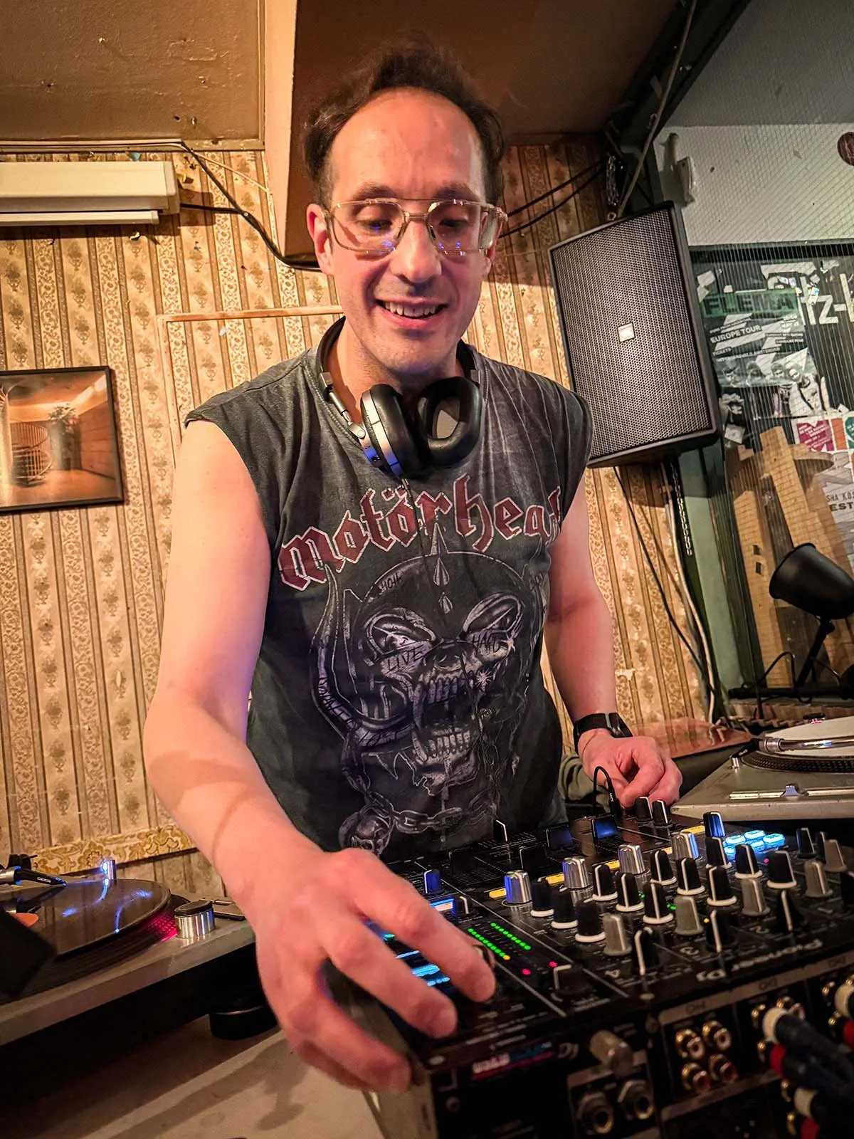 Mr RÖCK! playing a guest DJ set at Amsterdam Vinyl Club, a community music event held in venues across the city.