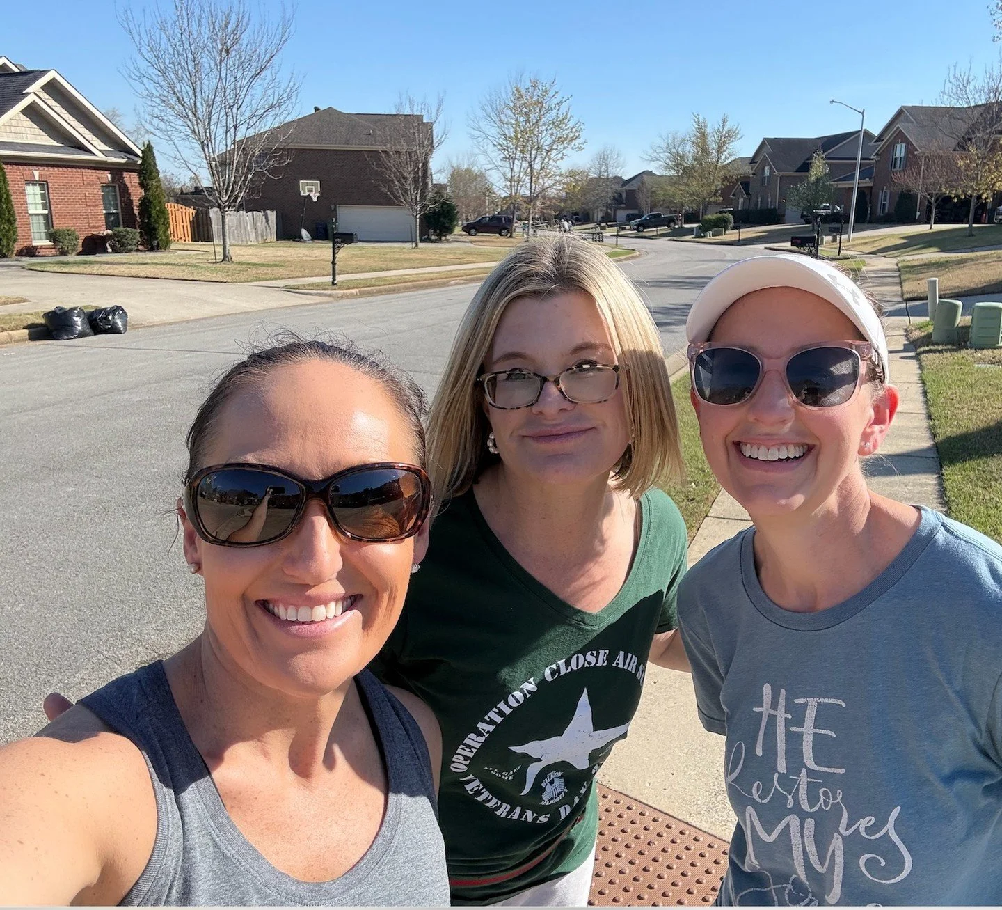 Busy weekend on the campaign trail!

Started Saturday morning in DeKalb County at the Men&rsquo;s Club breakfast hearing from AG Steve Marshall and Treasurer Young Boozer, then headed back to Madison County to kick off our door-knocking efforts.

Gra