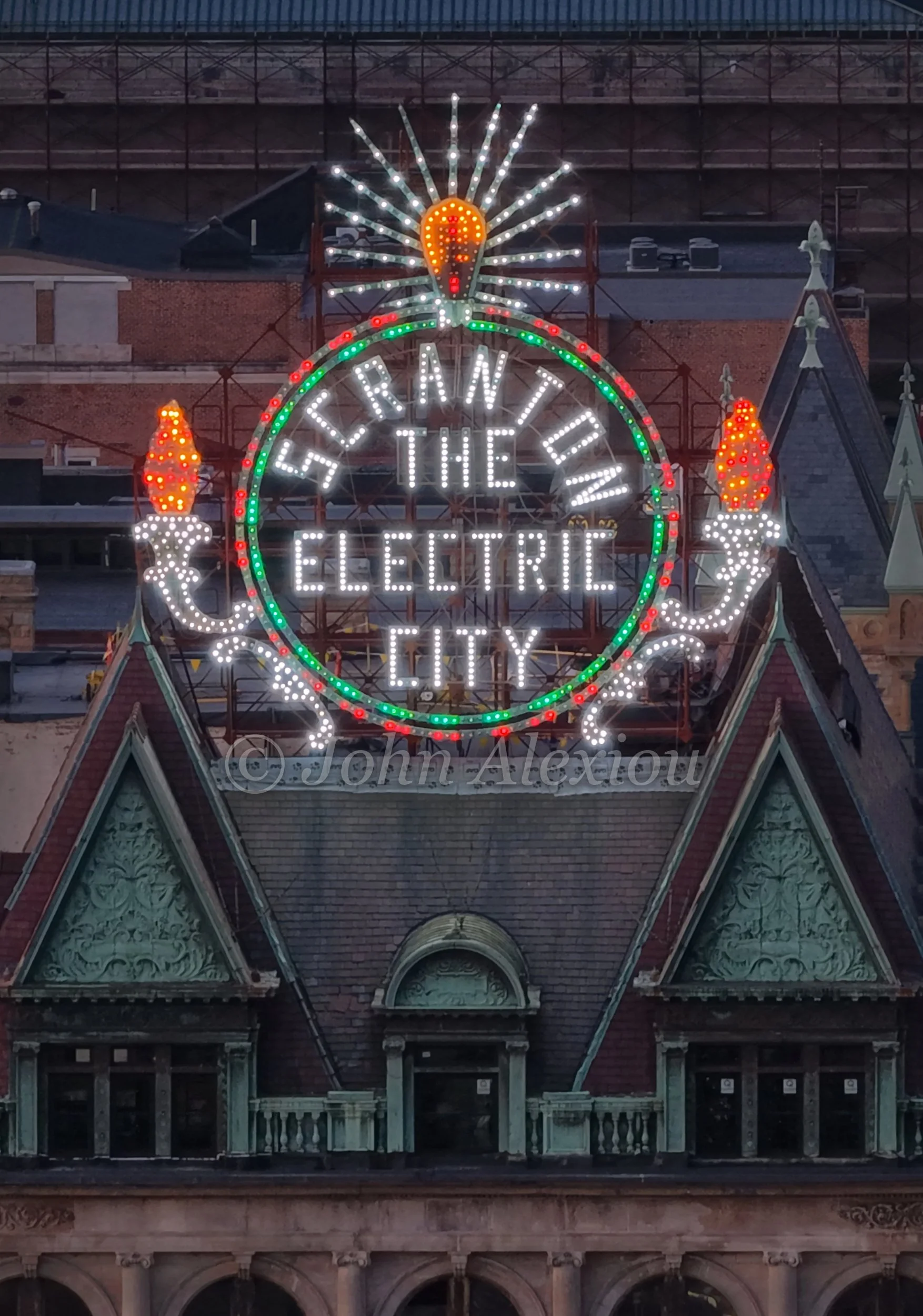 02 · A Name in Lights
A closer view of the Electric City sign, with its colored bulbs and white lettering against the dark roof.
© John Alexiou · 2025 · Electric City, Scranton