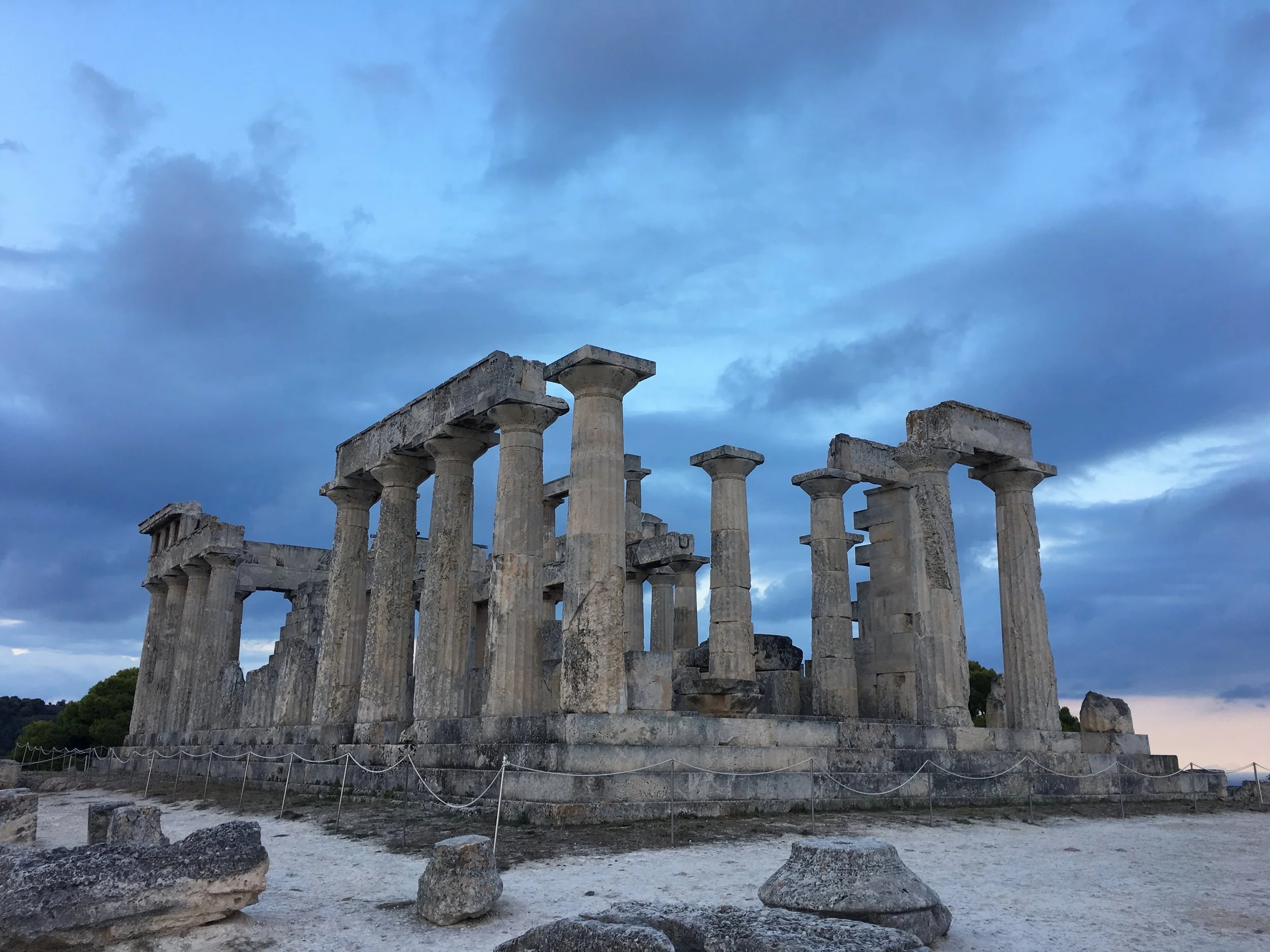 04 · Columns at Blue Hour
A row of pale columns stands beneath deep blue clouds as the light fades.
2017 · Greece
iPhone 6s Plus · 4.2 mm · f/2.2 · 1/173 s · ISO 25