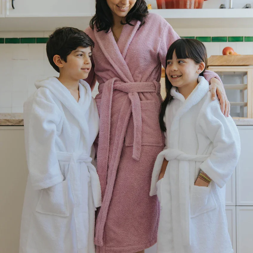 torres-novas-bath-bathrobes-plain-kids-white-lifestyle-2.webp