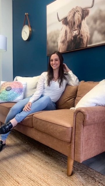 Neurodivergent ADHD affirming psychotherapist with lived experience of ADHD in toronto etobicoke Ontario providing virtual therapy to greater toronto area CBT DBT EFT ADHD coaching interpersonal therapy