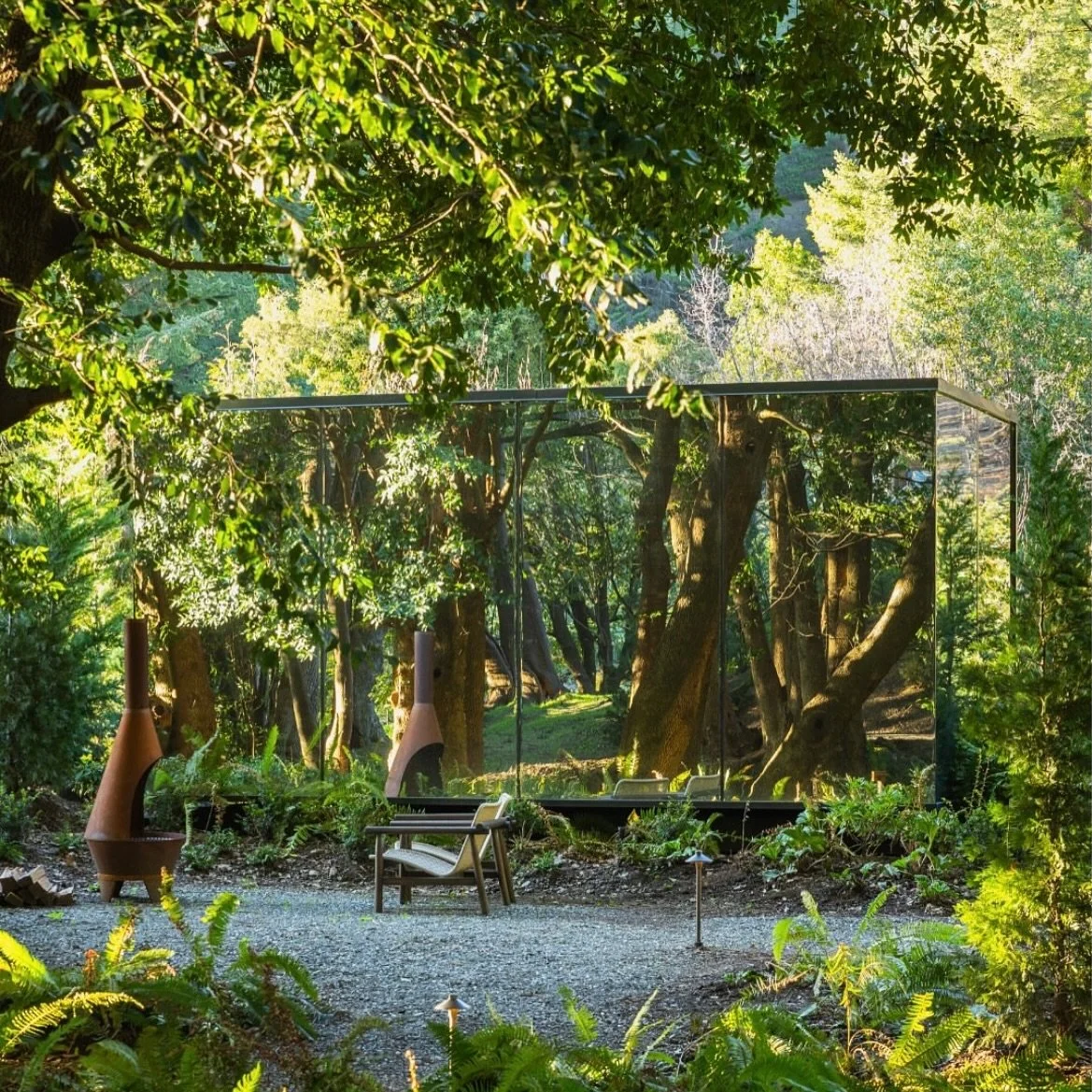 Wait until this mirror home arrives in the Puget Sound🌲🌲 

📸 @oodhouses

#poulsbowashington #bainbridge #kingstonwa #suquamish #seattle #kitsap #winslow #gigharbor #vashonisland #fridayharbor #victoriabc #porttownsend #sequimbay #rochharborresort