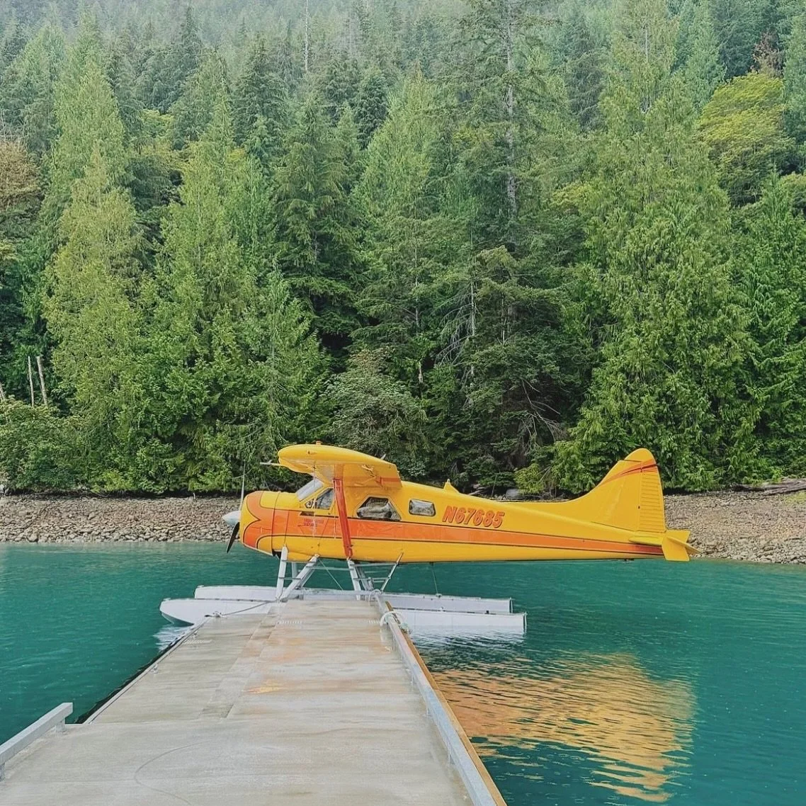 Private charter to 🇨🇦.

📸 @northwestseaplanes 

#poulsbowashington #bainbridge #kingstonwa #suquamish #seattle #kitsap #winslow #gigharbor #vashonisland #fridayharbor #victoriabc #porttownsend #sequimbay #rochharborresort