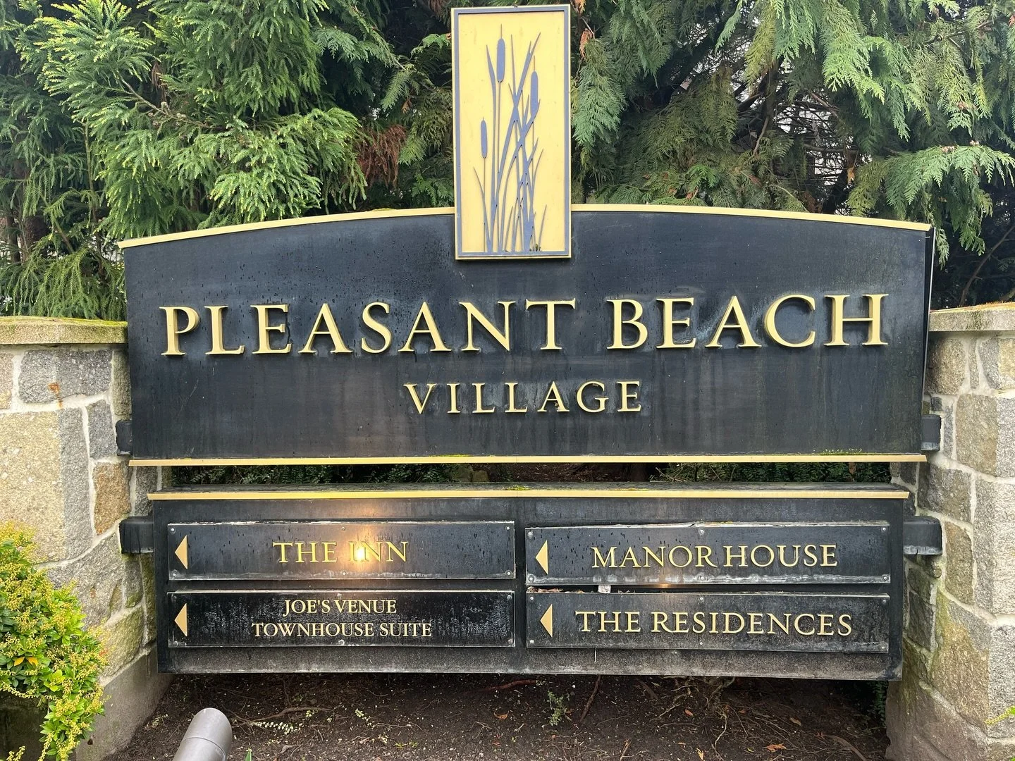 Pleasant Beach Village. South tip of Bainbridge ☕️