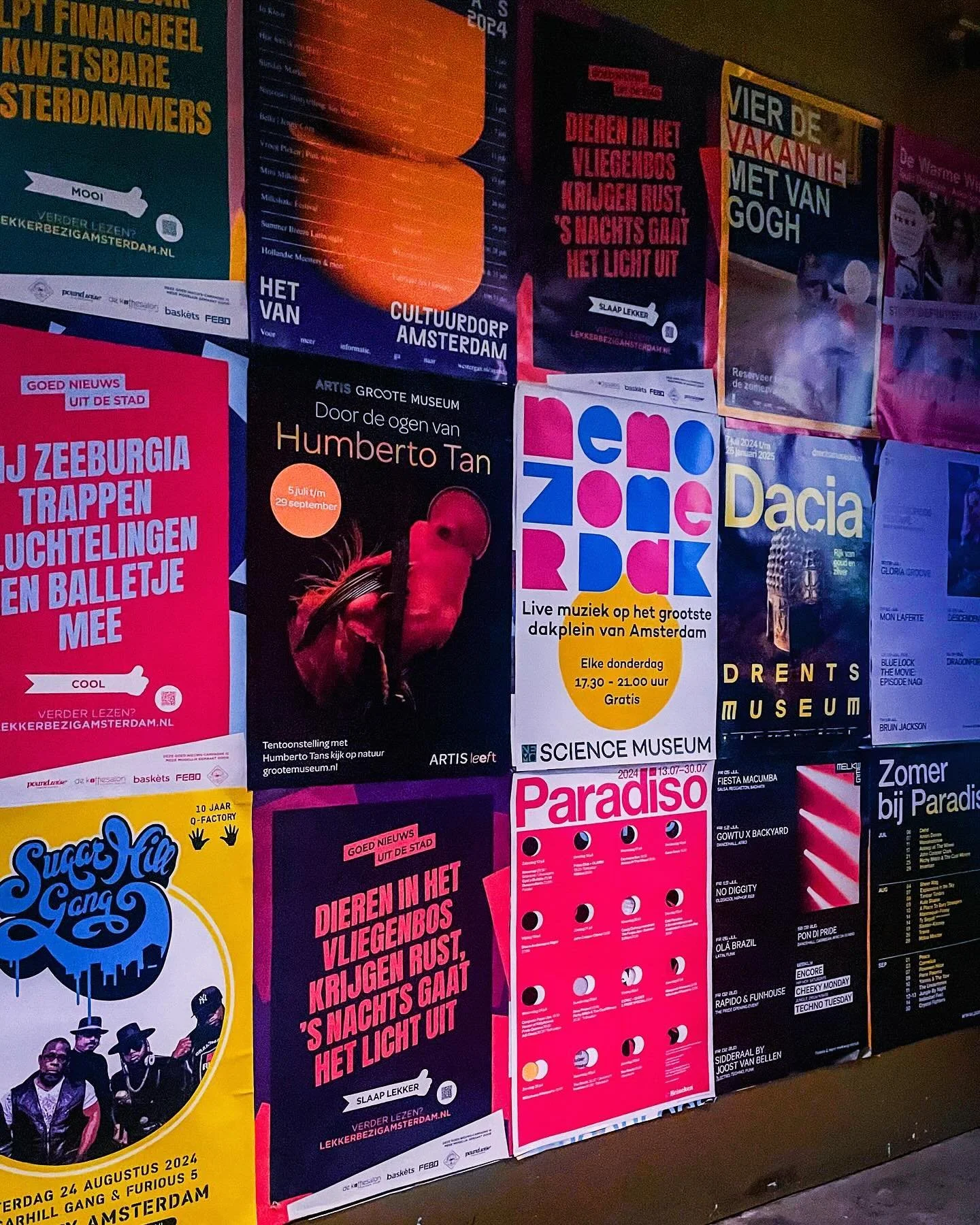 Amsterdam spam 

#design #designspam #poster #posterdesign #typography #graphicdesign #posterwall  #designinspo #travelphotography #summer2024 #amsterdam