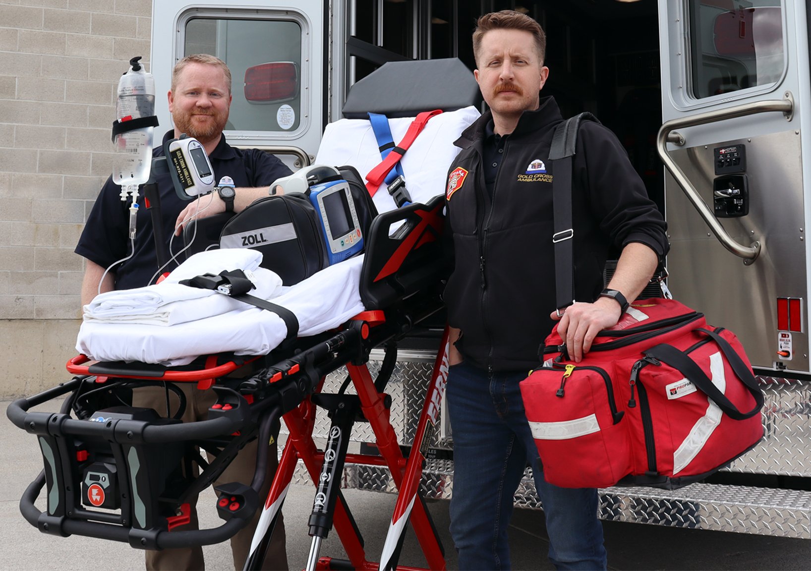 gold-cross-ambulance-paramedic-program_two_emt_stretcher_1636x1152px.jpg