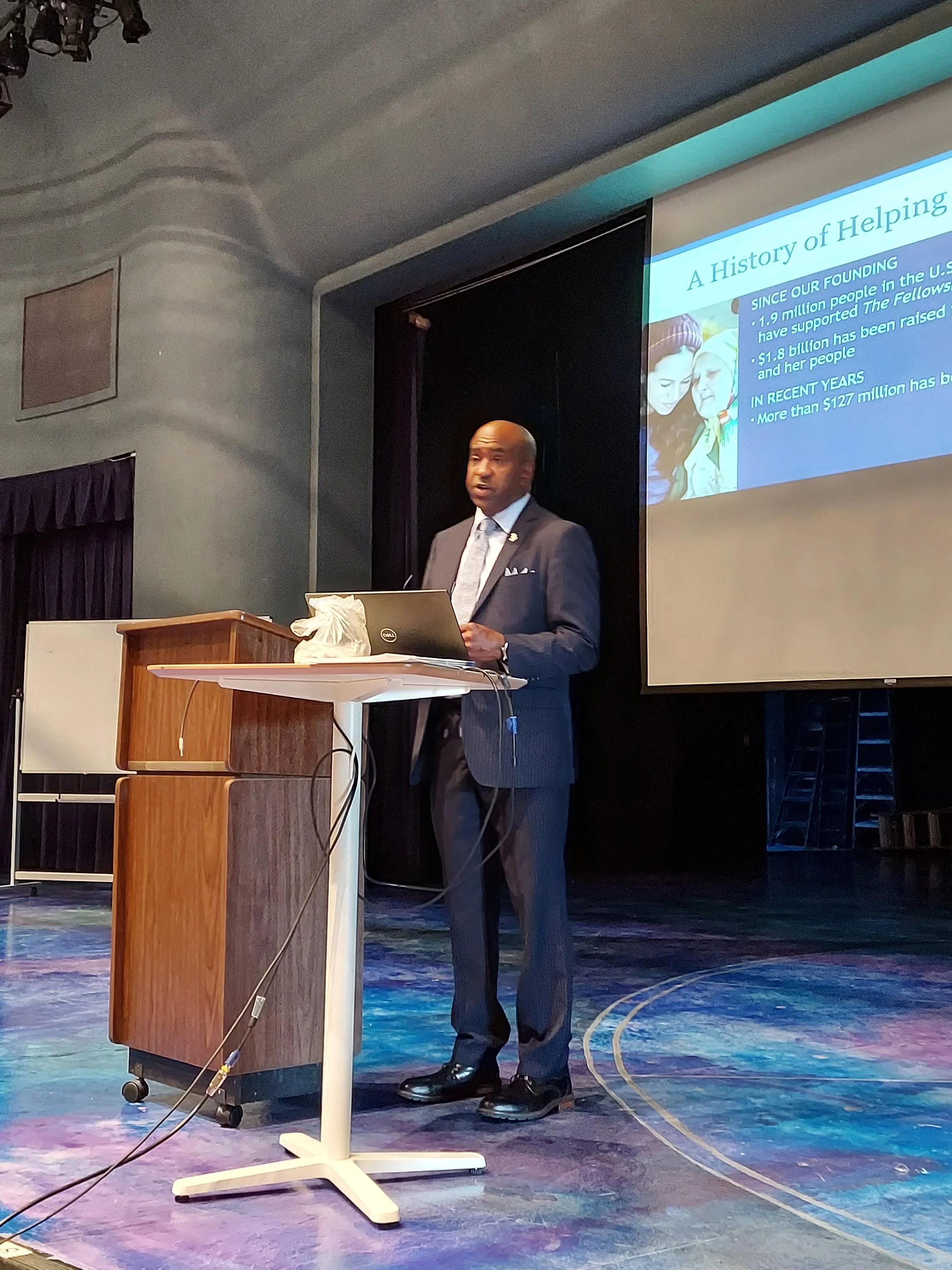 Roger speaking to students at OBU.jpg