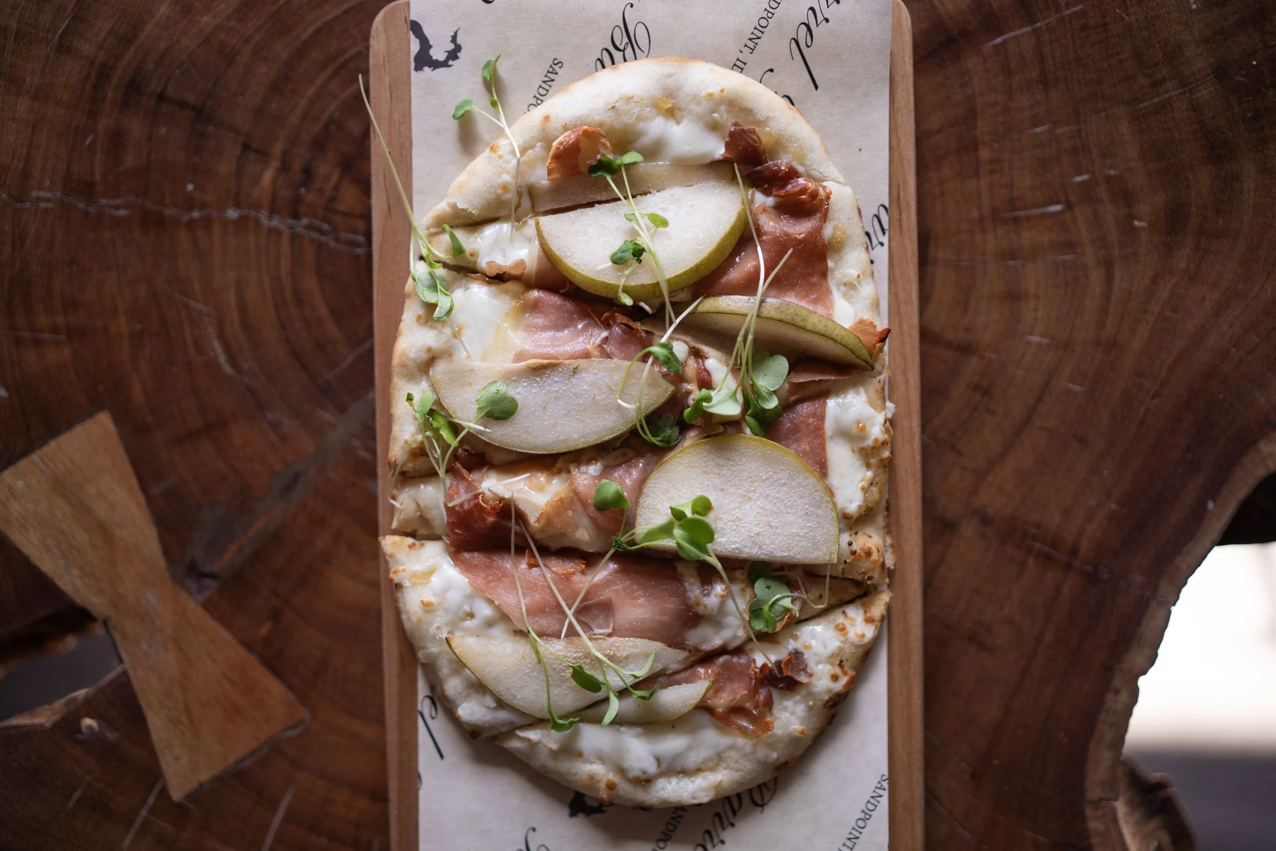 Pear Flatbread.jpg