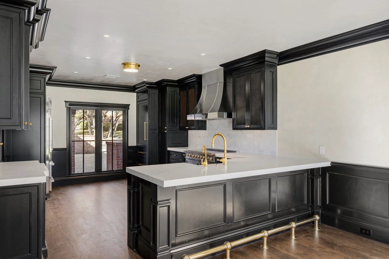 21-C8A5579 Large.jpeg