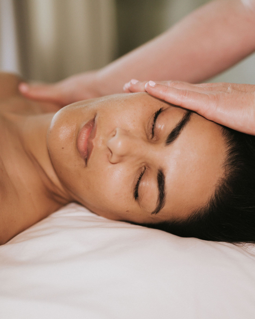 Why Some People Are Choosing Facial Massage Instead of Botox