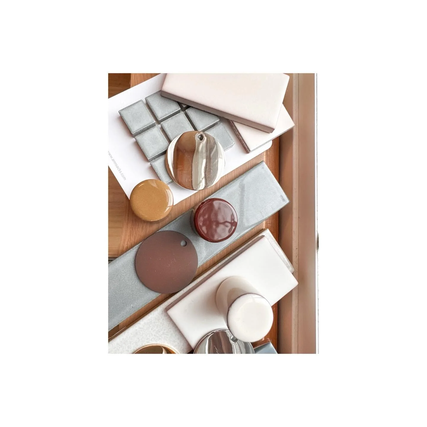 . coming out of hibernation 🌷&mdash; excited to share all of my 2026 projects as they unfold. Here are a few behind-the-scenes from the camera roll.
.
.
.
.📸: @pattersonlisa @ecorawstudio