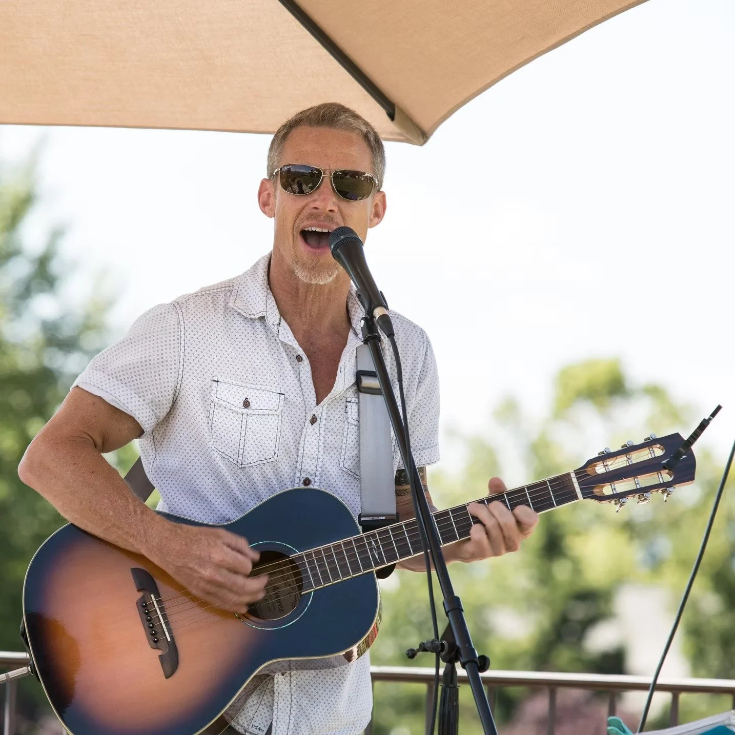 Jeff Kloetzel at Cowhorn Vineyard