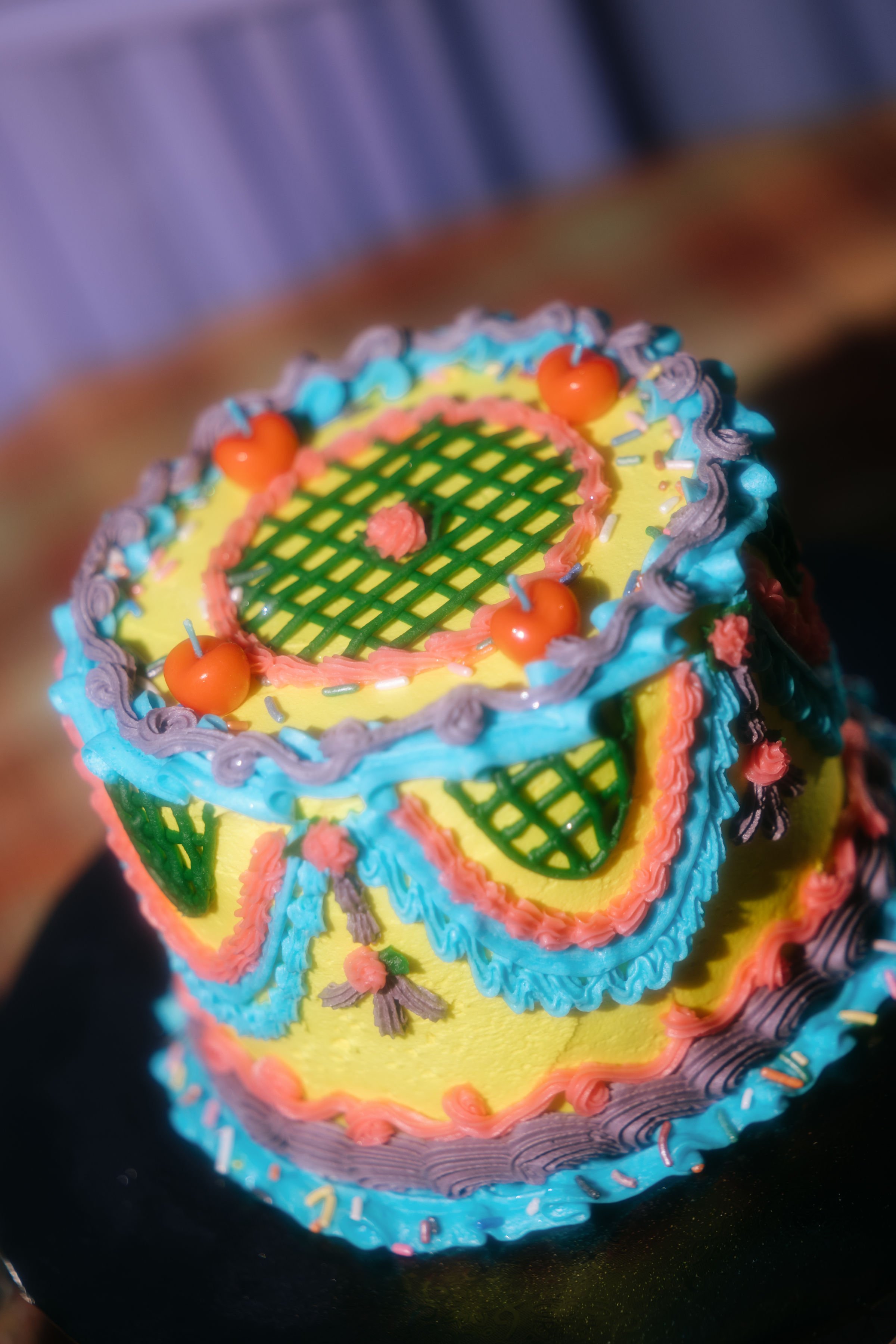 Round Shape Cake (3 sizes available)