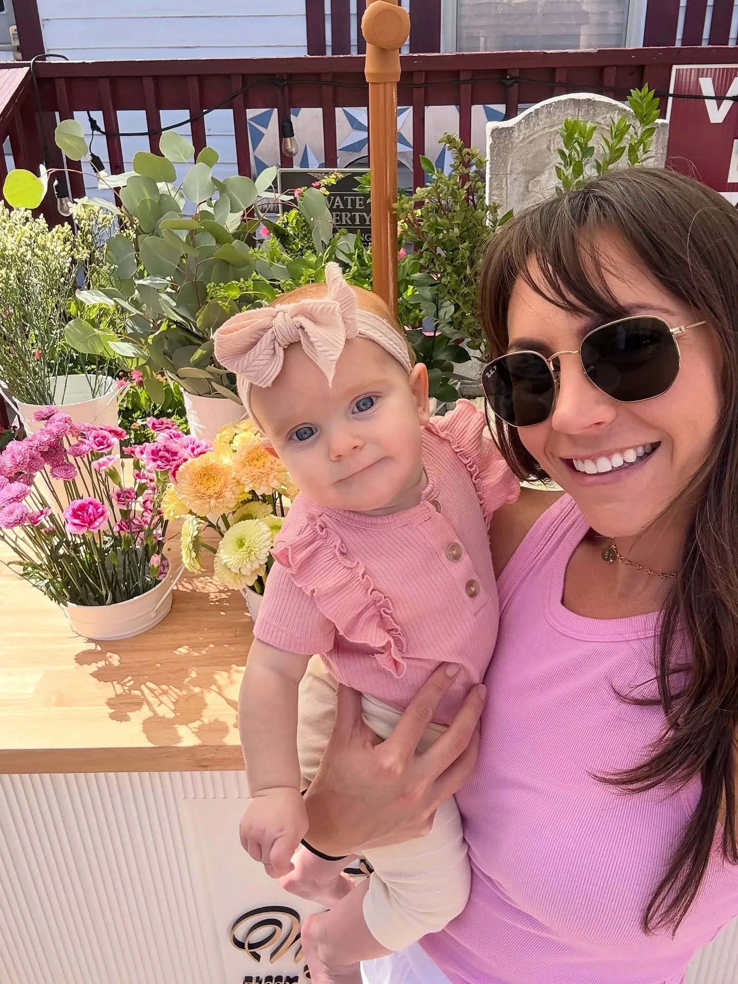 Thank you @cookiebird_icecreambar for the best pop-up &amp; to everyone that cleared the cart out. 

Couldn&rsquo;t have asked for a better day! 🤍🩷💚