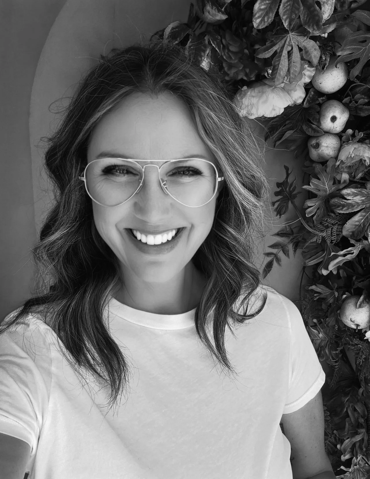 Jennifer Robertson LPCC - trauma-informed EMDR trained therapist working with adults, couples, families and partners, who have experienced childhood sexual abuse, childhood neglect, domestic violence and sexual assault.