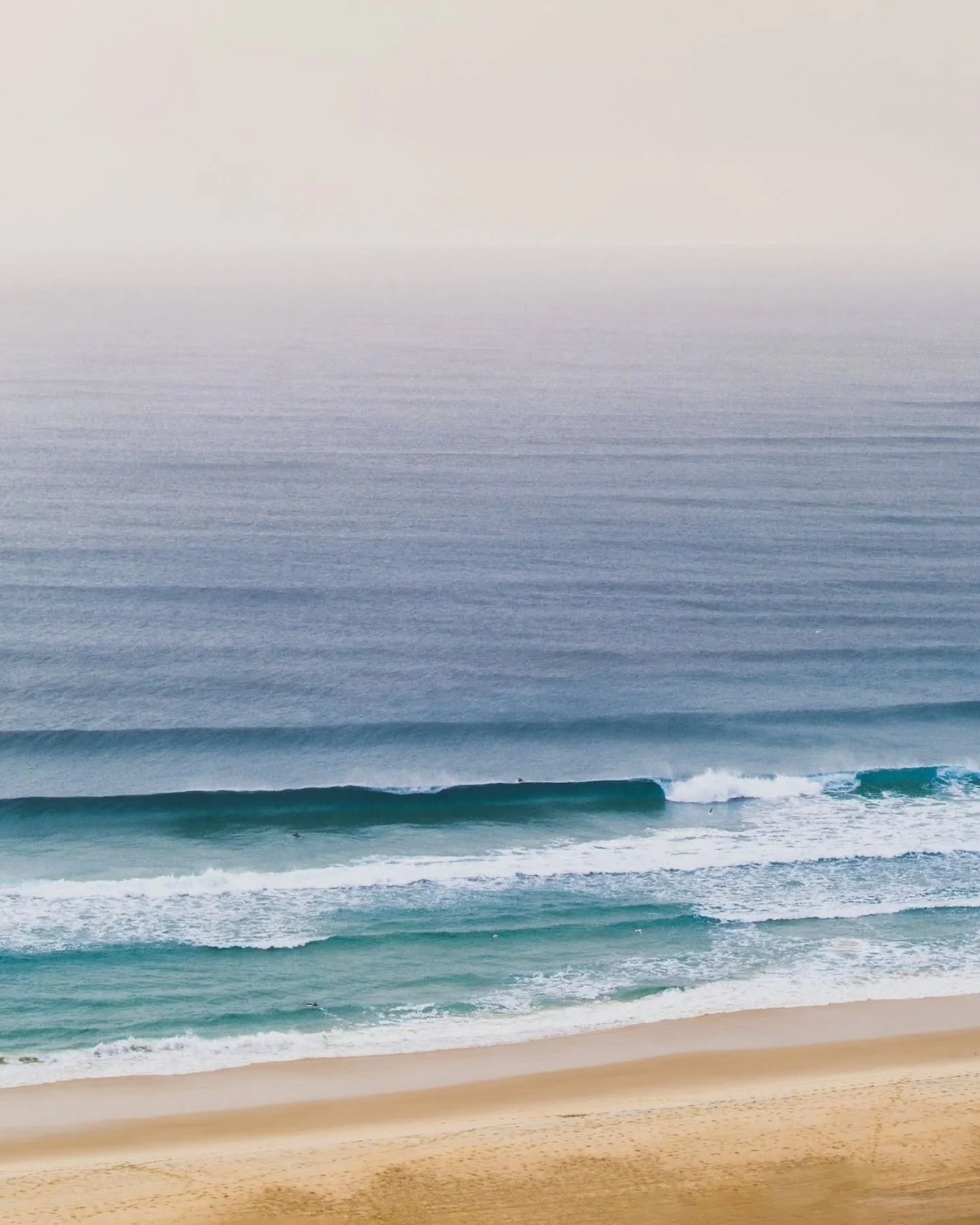Both shots were taken from the same stretch of beach, just minutes apart. It&rsquo;s wild how quickly the mood can shift &mdash; one moment feels full of life and movement, and the next it&rsquo;s all calm and still. Curious which one hits more for y