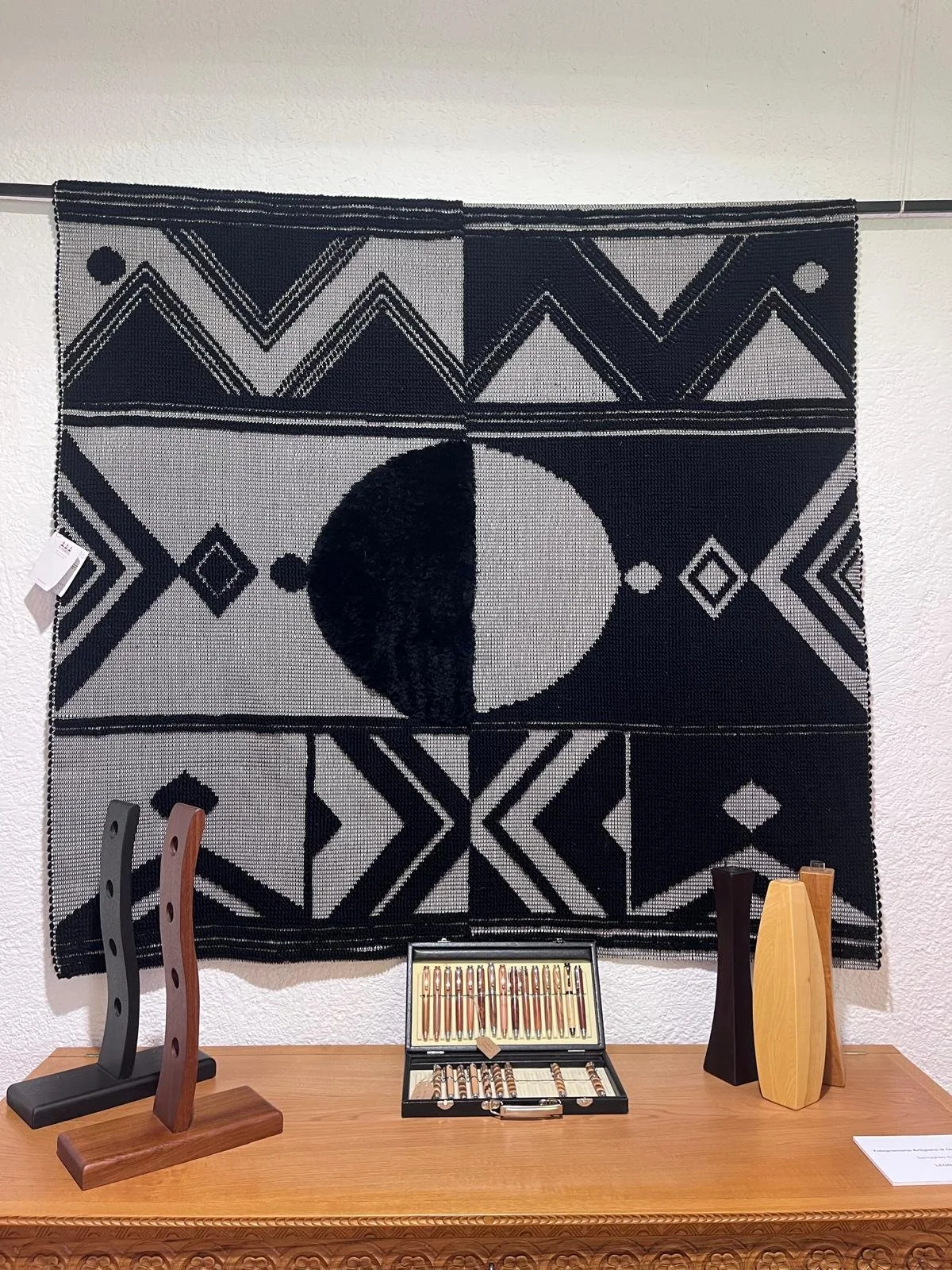 traditional-sardinian-weaving-su-trobasciu.jpg