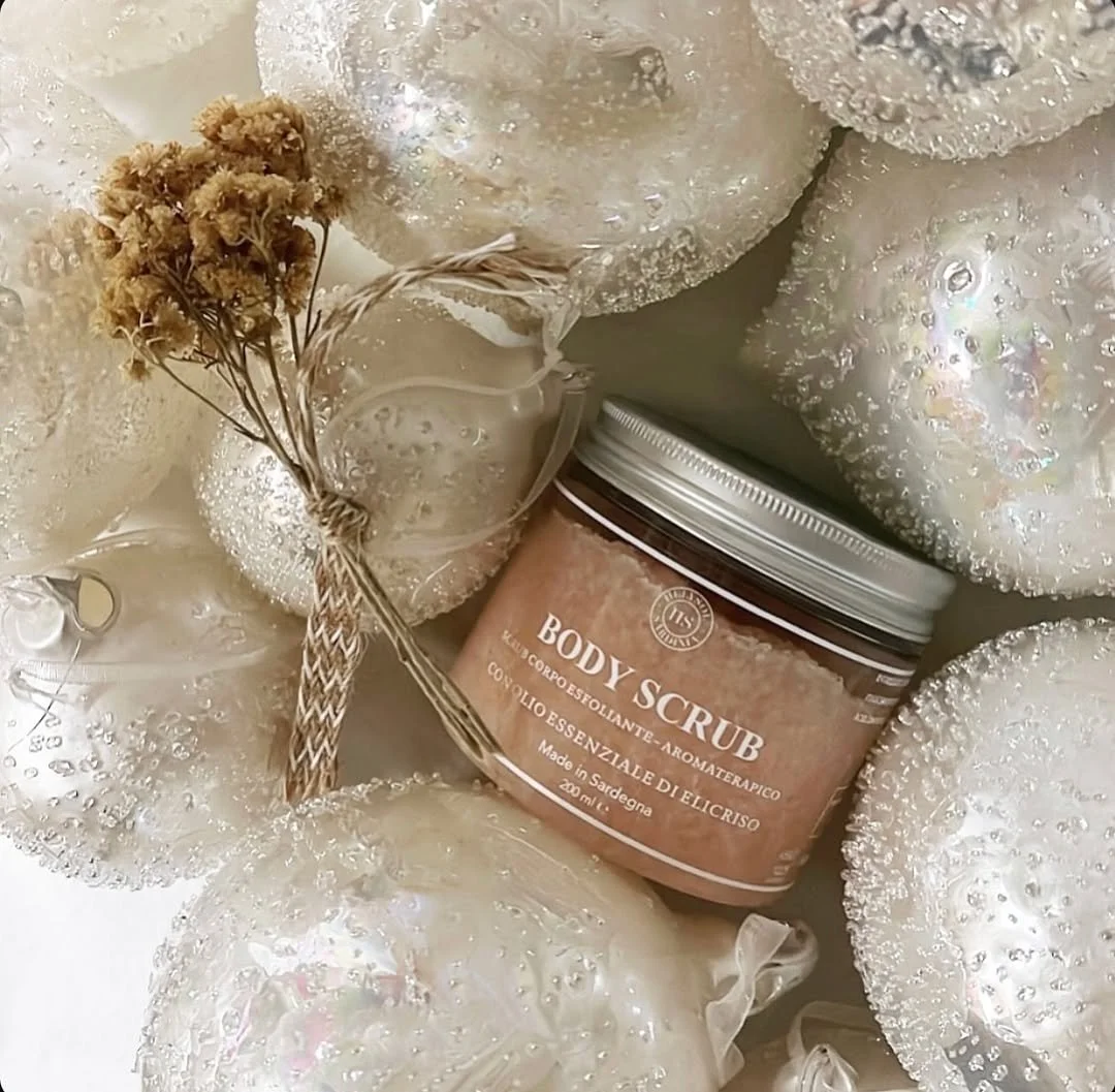 Il nostro scrub all’elicriso 🍧 Esfoliazione delicata-Rimuove le cellule morte della pelle, favo.jpg