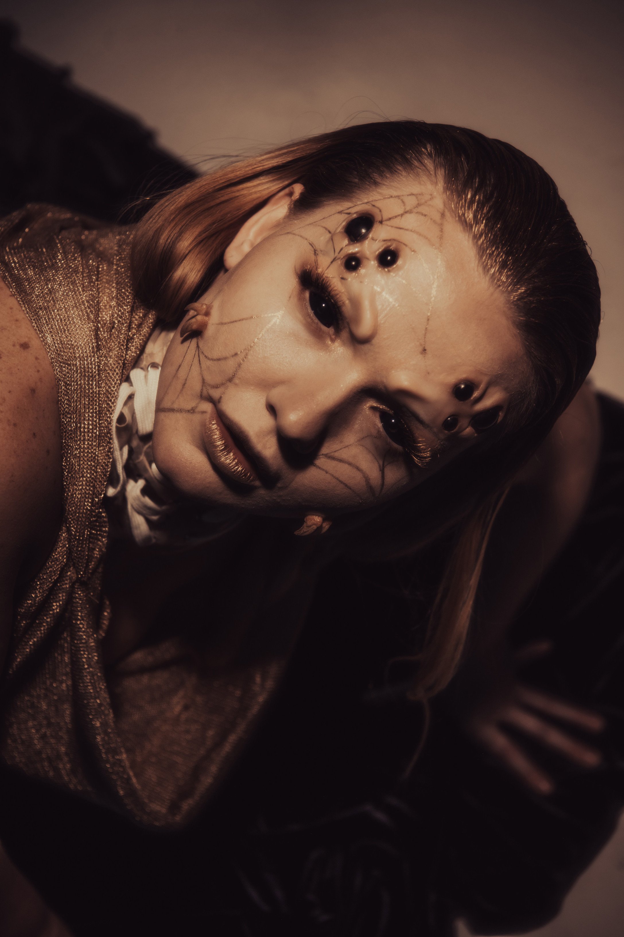 Photographer: Aida Visuals LLC
— Model: Xenia Gregorievna