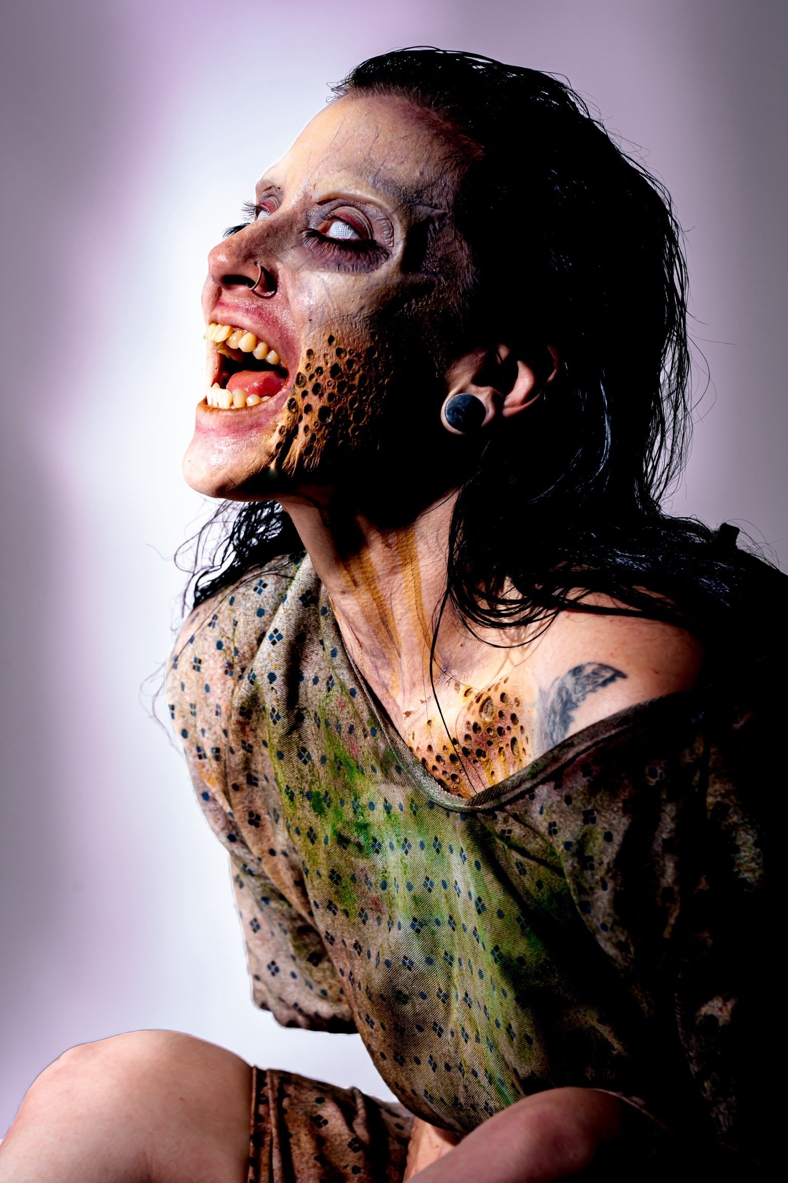 Photographer: Janette Tank Photography
— Model: Rose City Monster