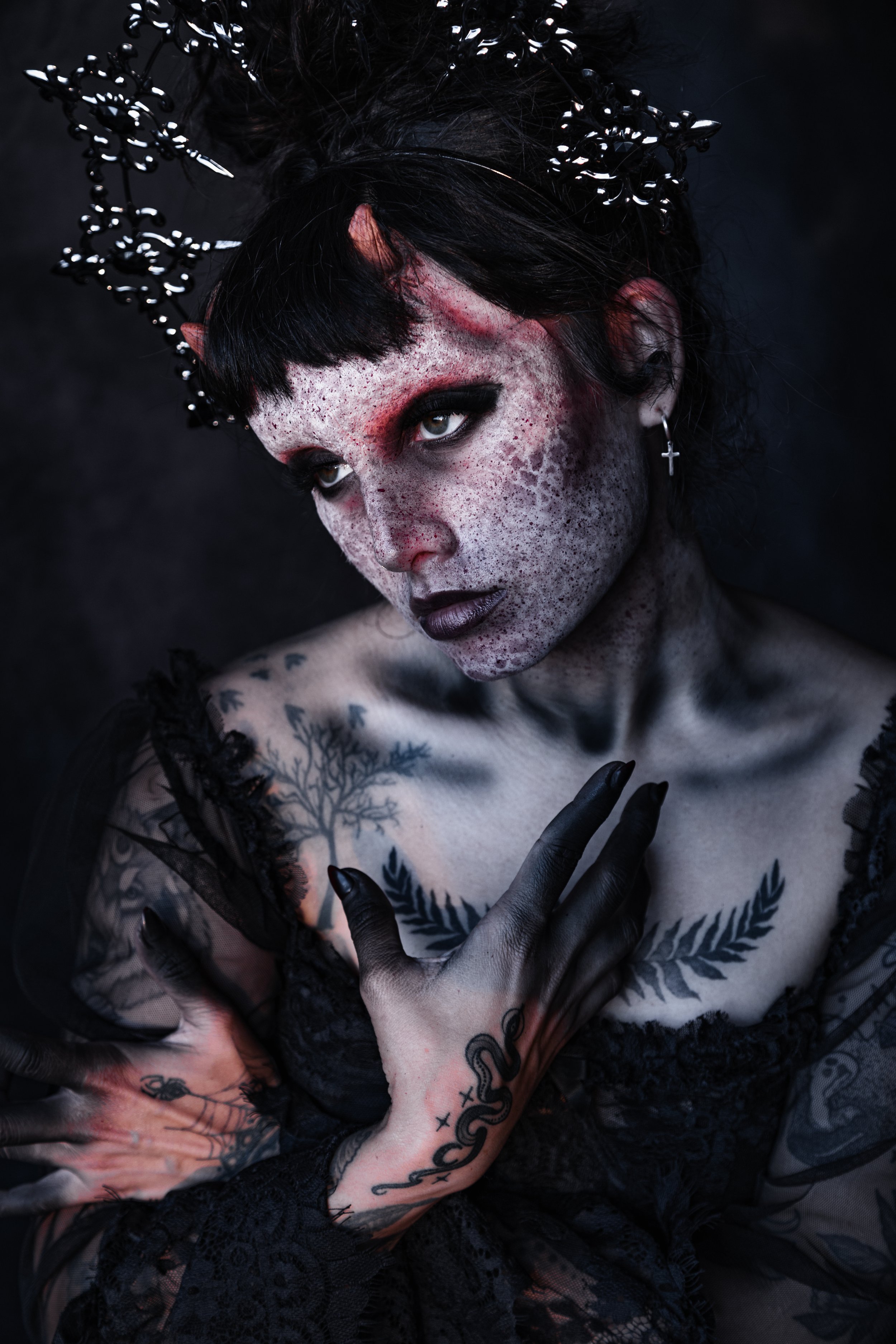 Photographer: David Bliss Photography
— Model: Zoey Zenith