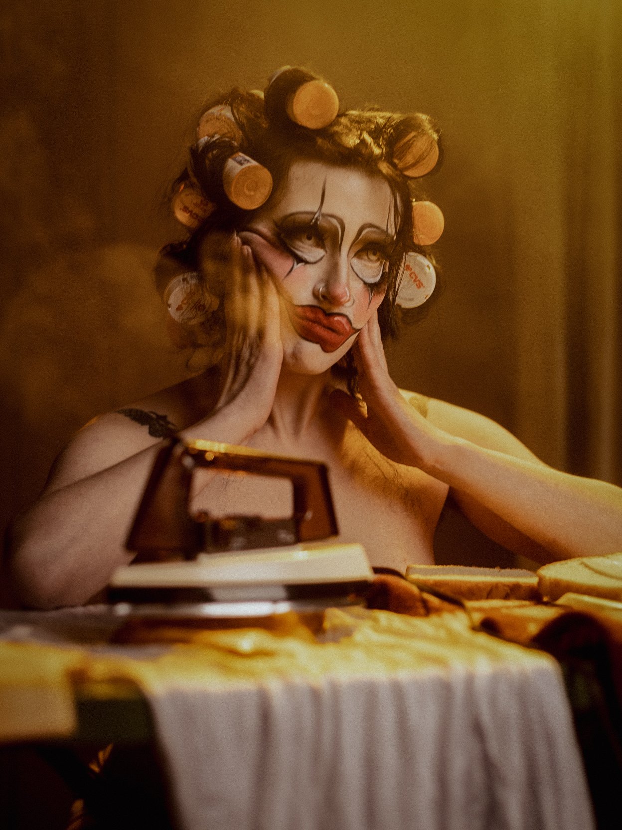 Photographer: Olga Tenyanin (edited by Katie Williamson)
— Model: Rose City Monster