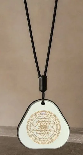 Vector Pendant.jpg