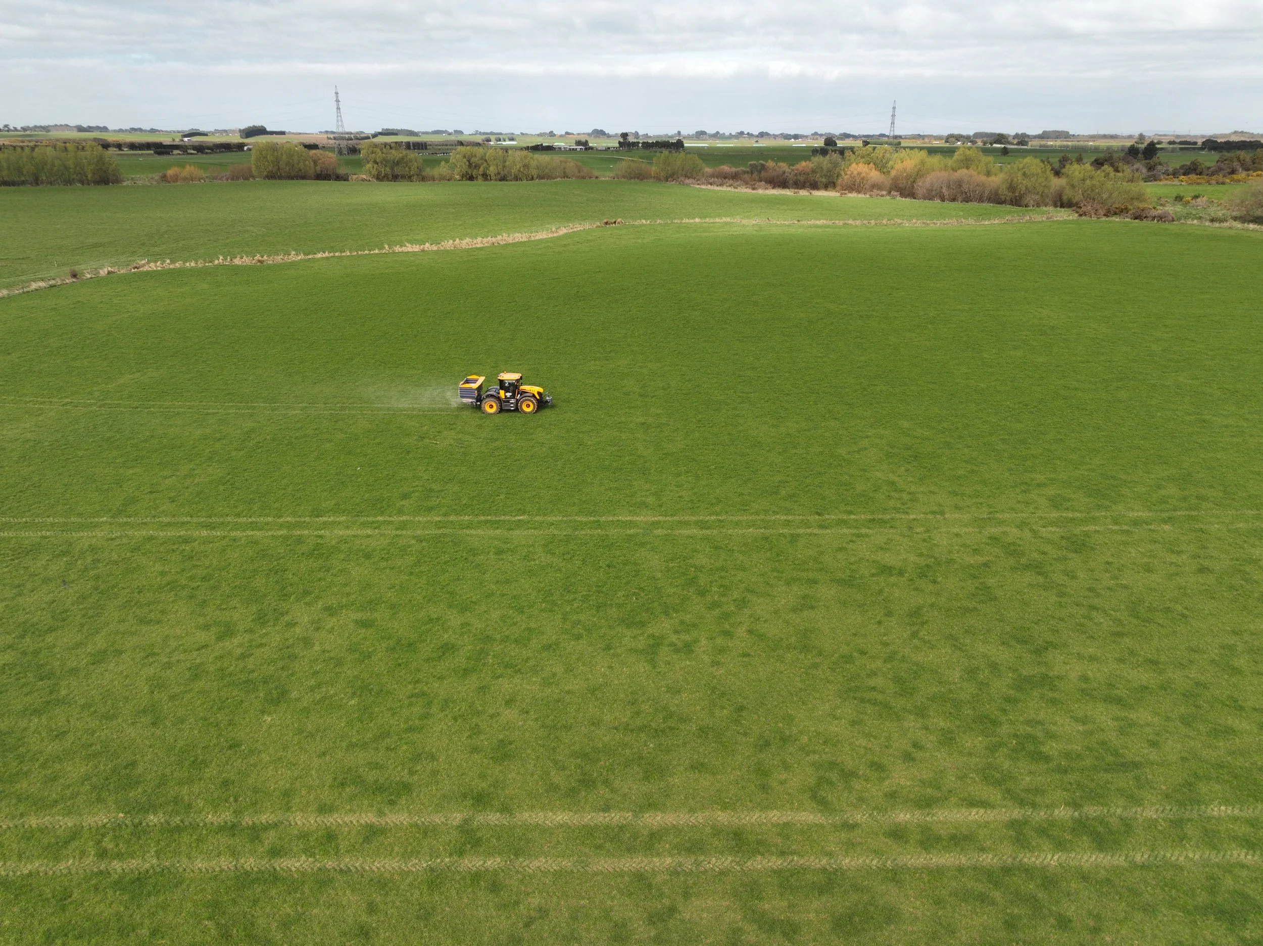 Fertiliser cartage Southland. Ryal Bush truck. Bulk cartage Invercargill. Sowing Southland. Sowing Invercargill.  Fertilizer Invercargill. Fertilizer Southland. Tractor Sowing.