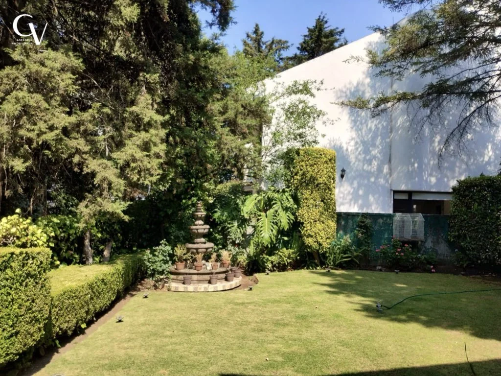 Casa en venta en Cuajimalpa CDMX | 550 m² terreno, 3 recámaras, jardín y terraza en condominio