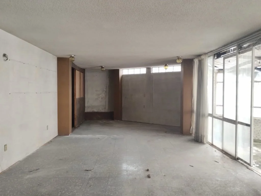 Casa en venta para remodelar en Fuente del Mirador, Lomas de Tecamachalco | Cerca de Periférico y Palmas