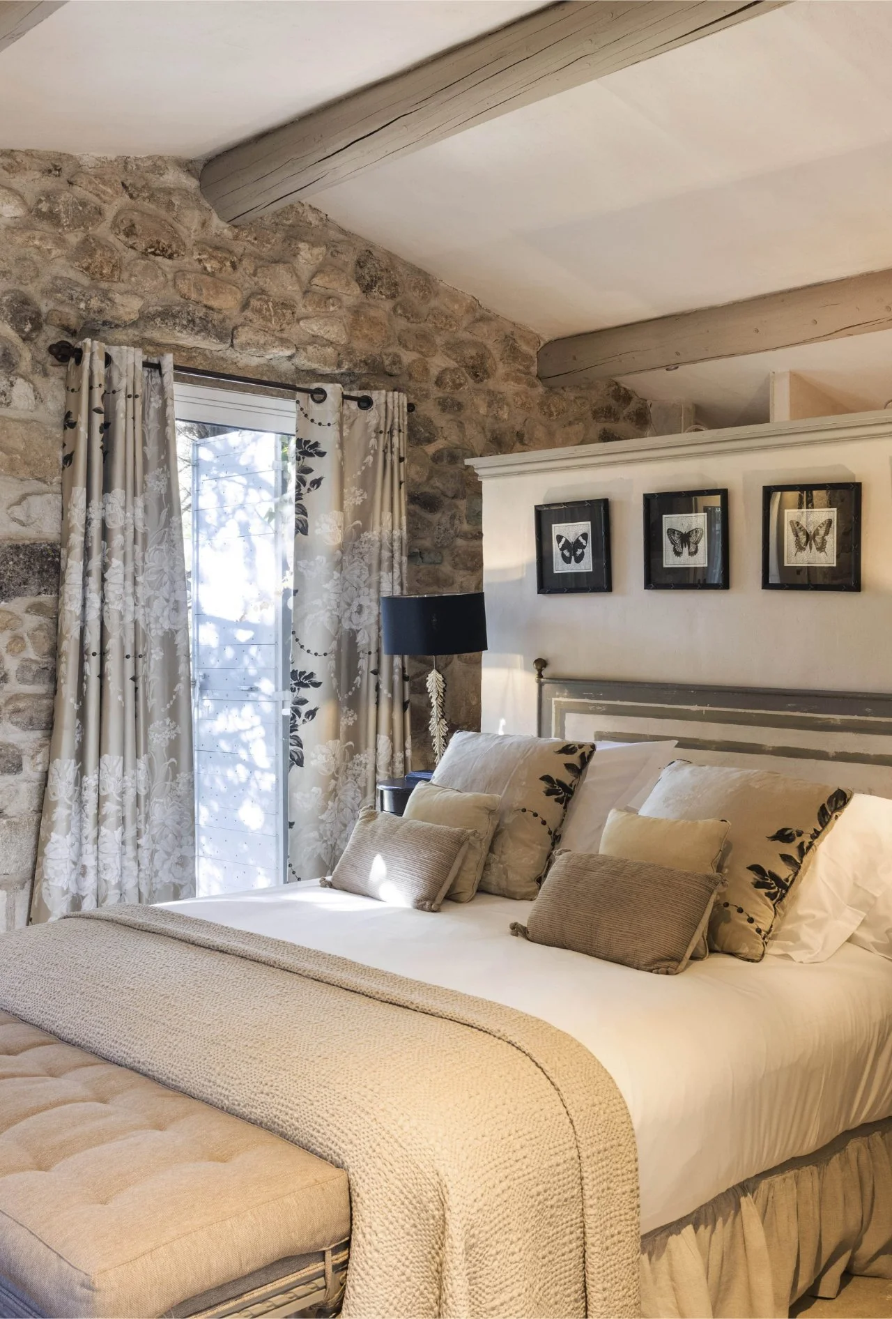 Deluxe Single Occupancy Room