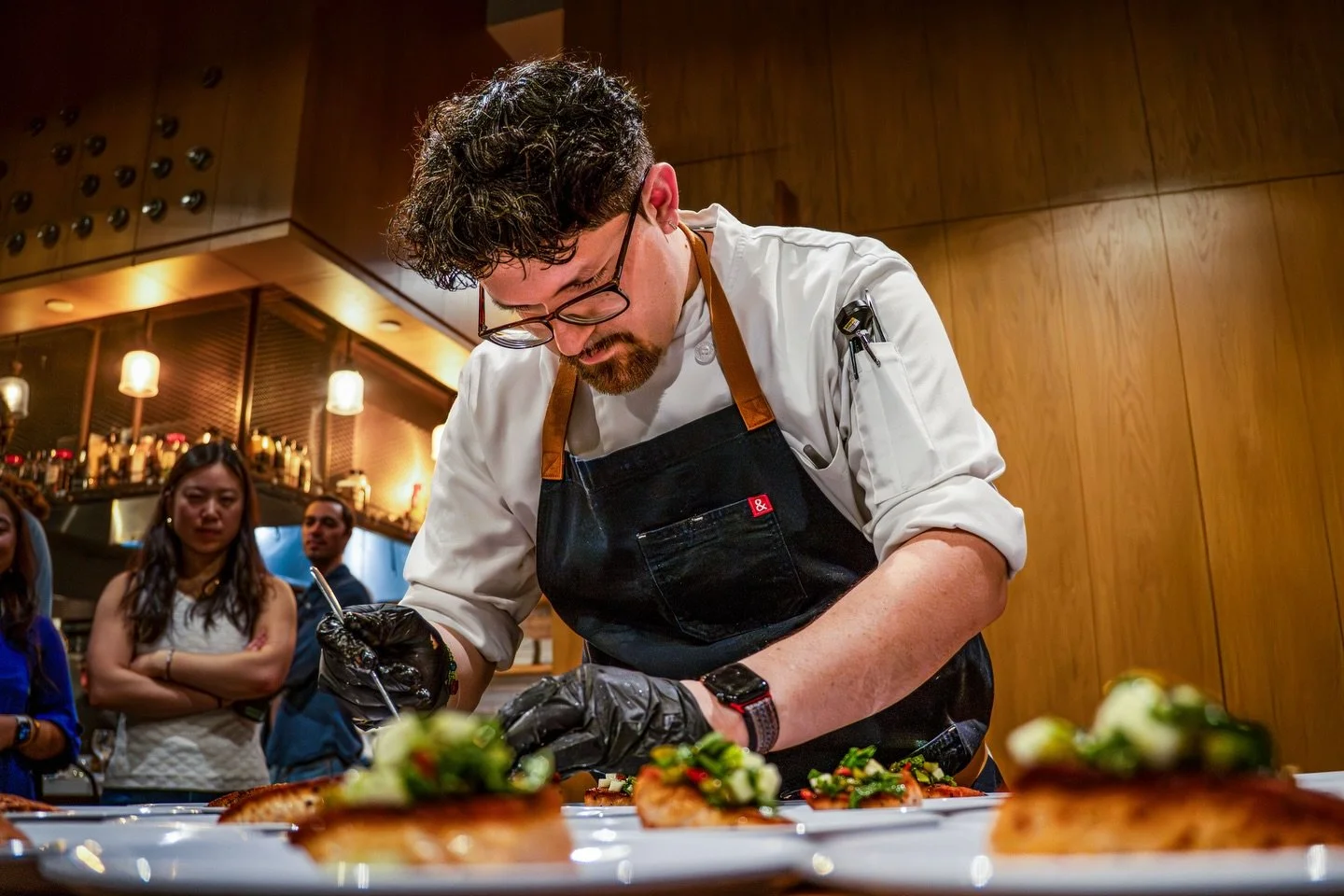 Letting clarity exist without needing a reason.
Not forcing but trusting.

Learning that steady rhythm builds more than overdoing ever could.

Apron: @hedleyandbennett 
Shot at: @hudsontablebk 
📸: @mk8media 

#PrivateChef
#ChefLife
#HudsonTable
#NYC