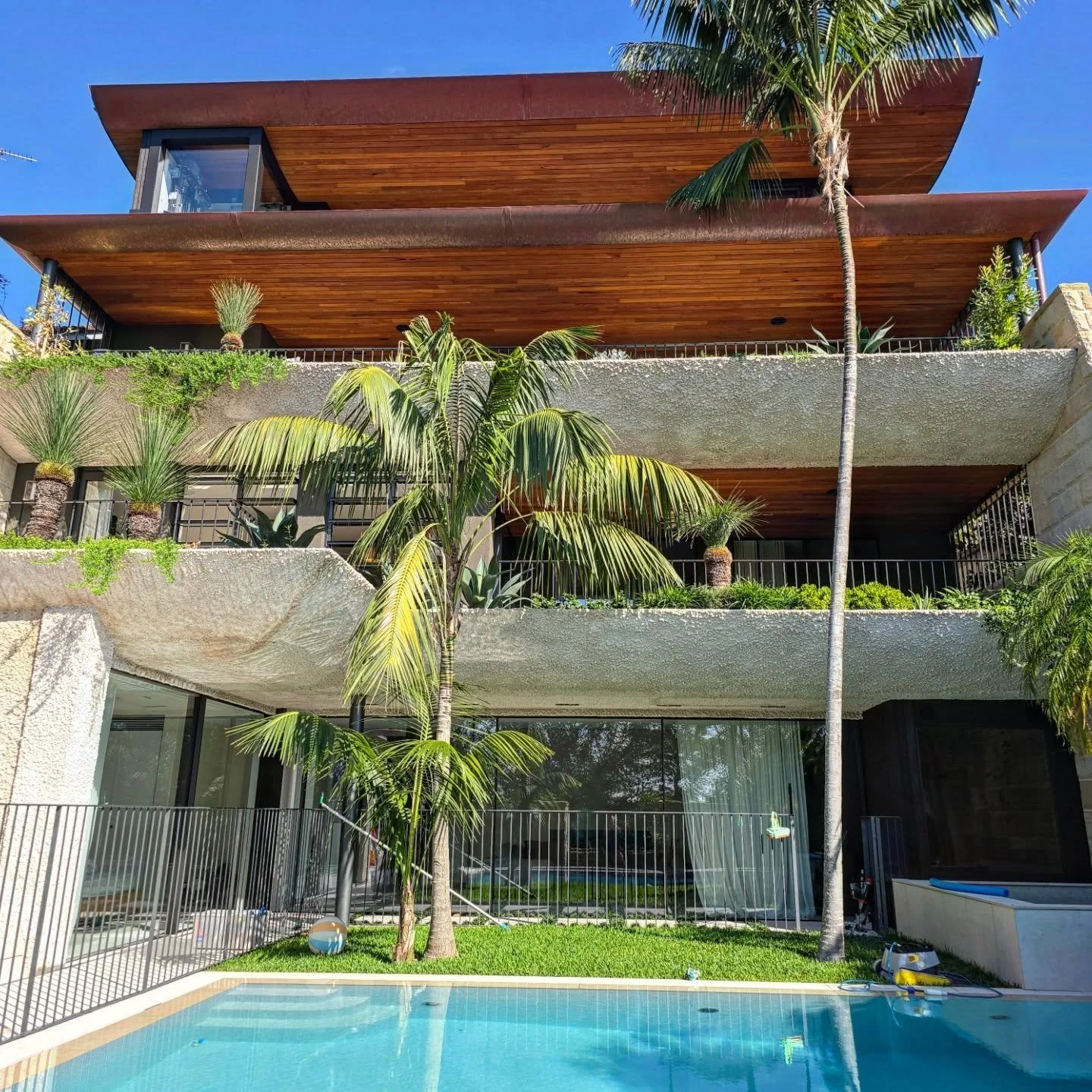 Swell House - 4 months growth
@walterbarda @mandgbuilding