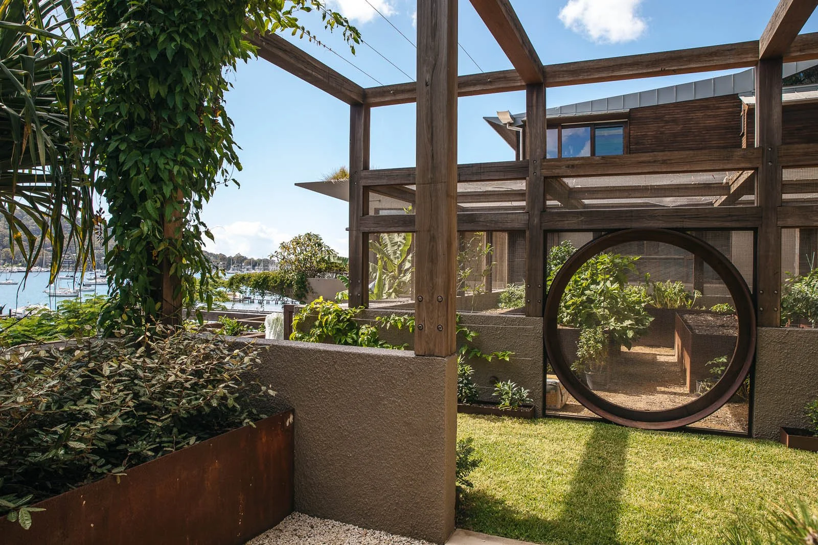 bayview-poinciana-03.jpg