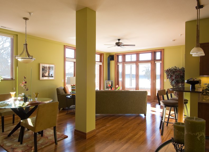 Park East Interior.jpg